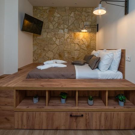 Melitta'S Luxury Apartments Anthousa  Екстериор снимка